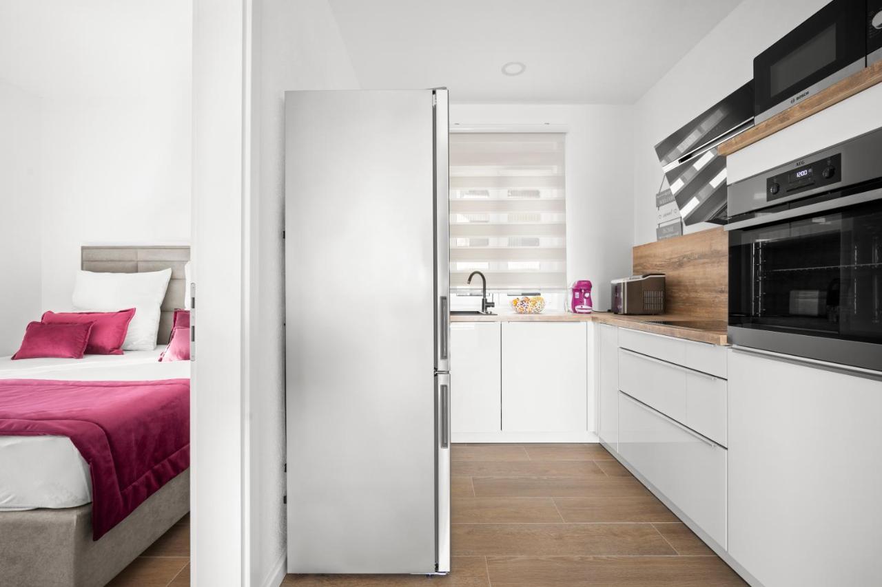 Adriatic Garden Apartments 오크루그고른지 외부 사진