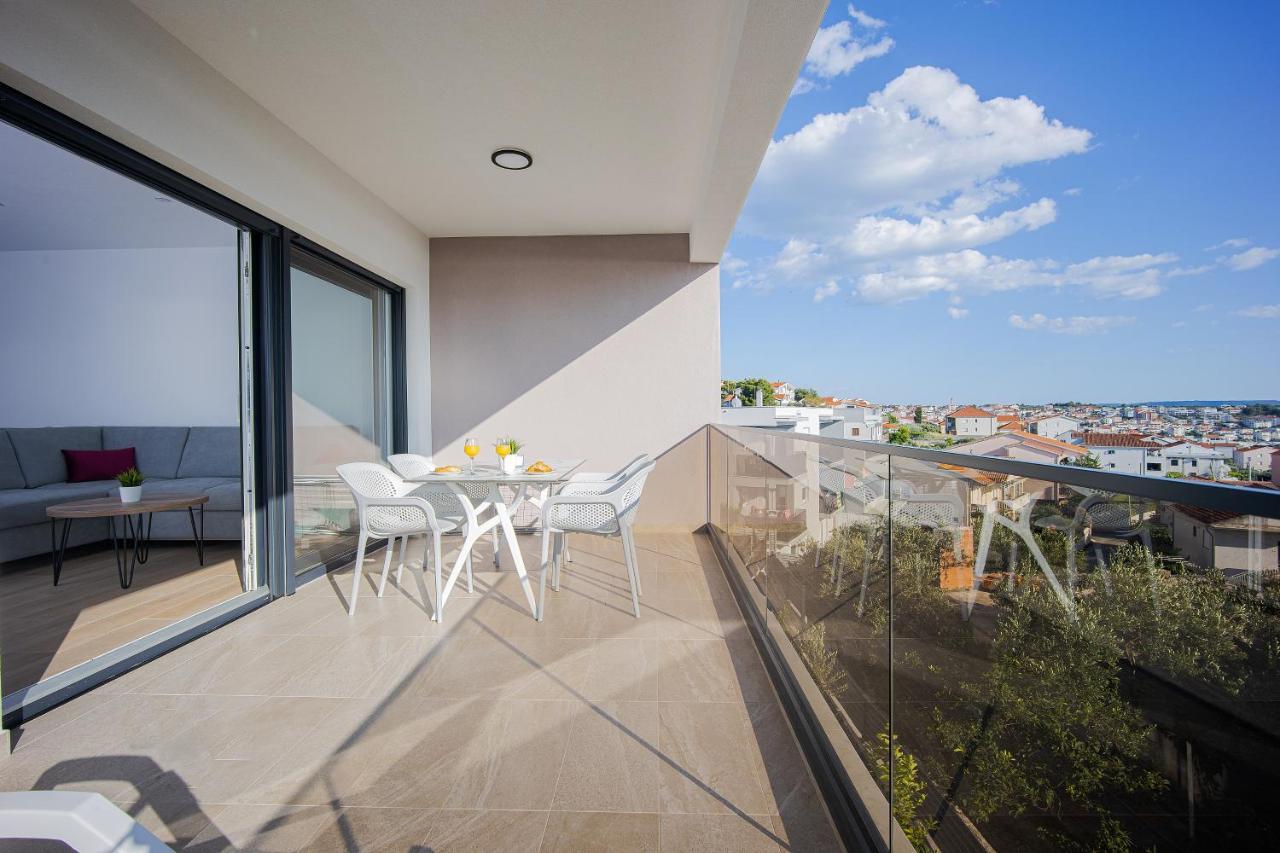Adriatic Garden Apartments 오크루그고른지 외부 사진