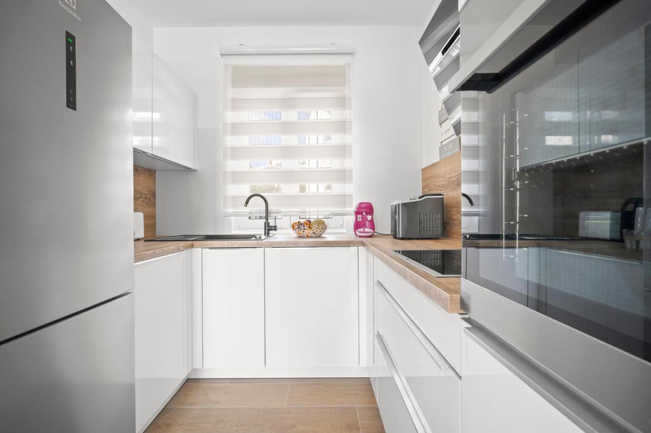 Adriatic Garden Apartments 오크루그고른지 외부 사진
