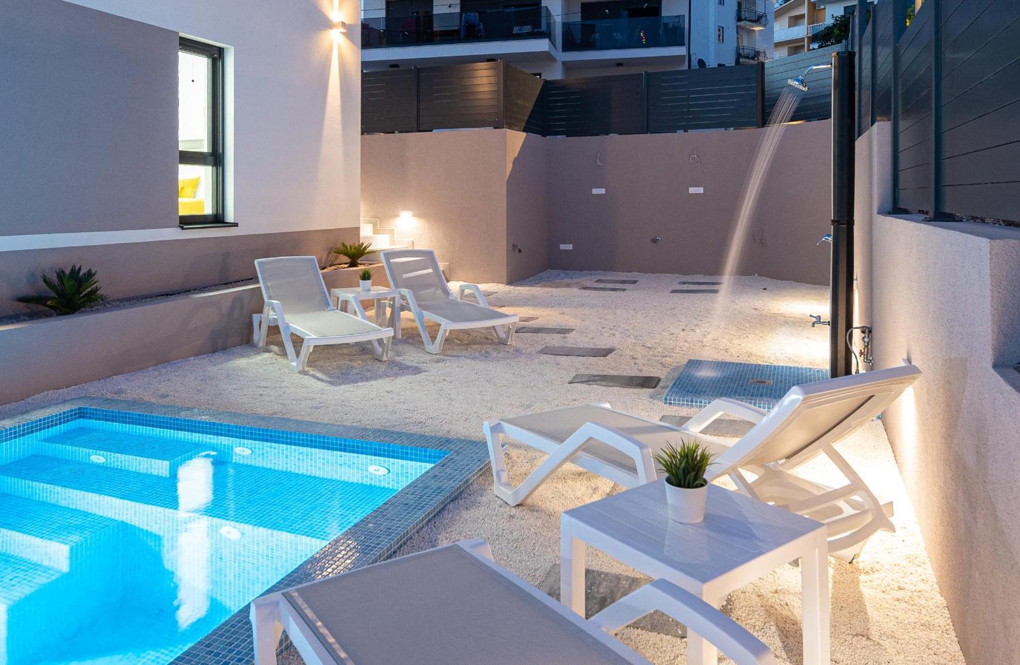 Adriatic Garden Apartments 오크루그고른지 외부 사진