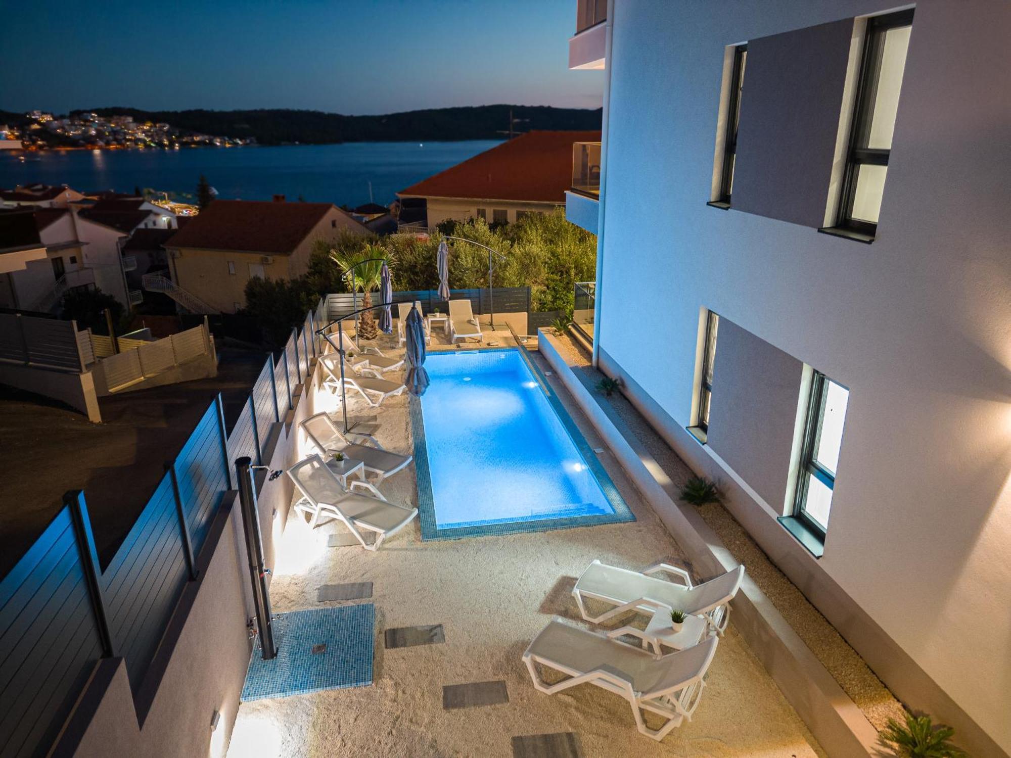 Adriatic Garden Apartments 오크루그고른지 외부 사진