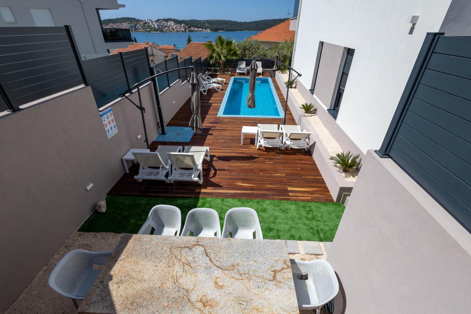 Adriatic Garden Apartments 오크루그고른지 외부 사진