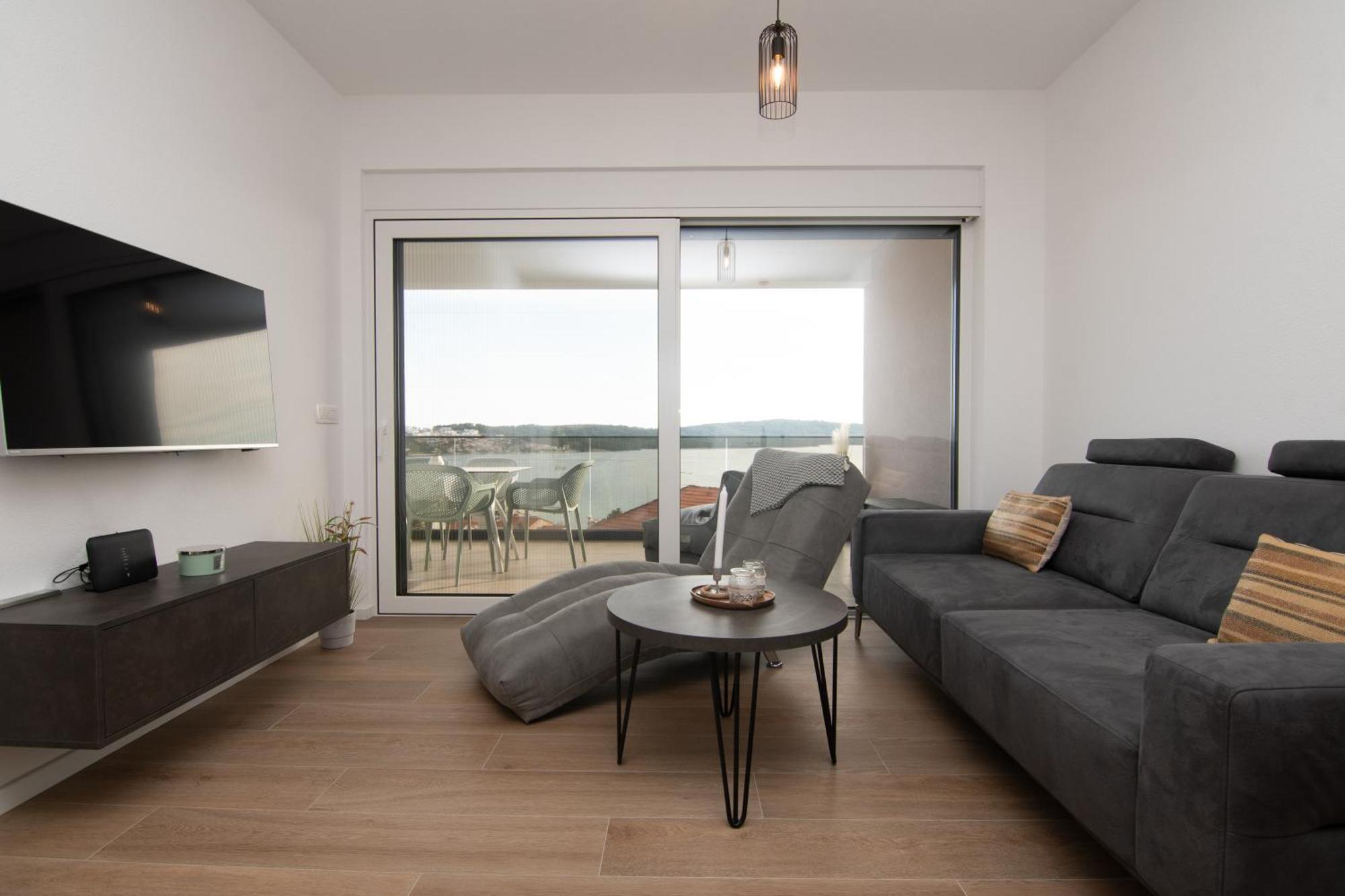 Adriatic Garden Apartments 오크루그고른지 외부 사진