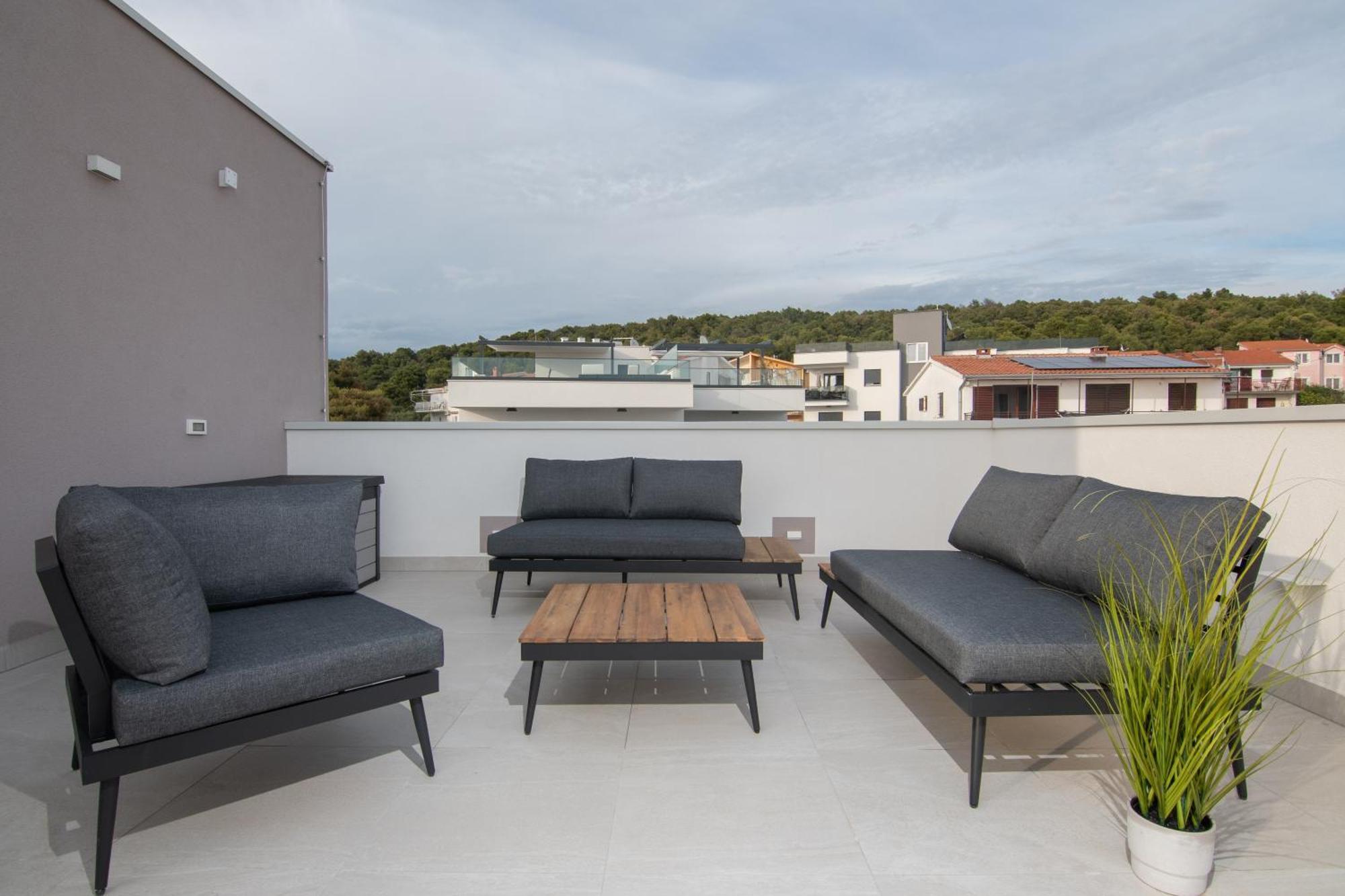 Adriatic Garden Apartments 오크루그고른지 외부 사진